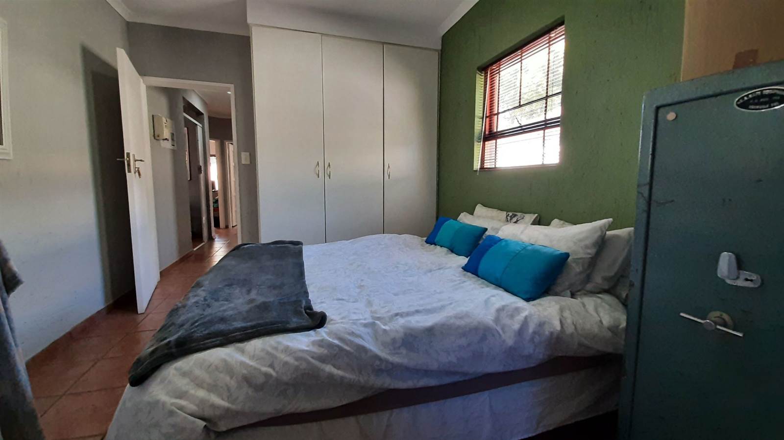 3 Bed Townhouse in Vaalpark photo number 15