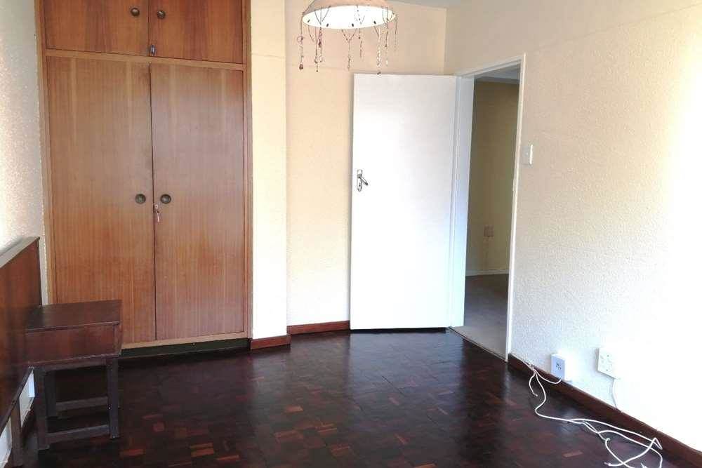 1 Bed Apartment in Tamboerskloof photo number 5