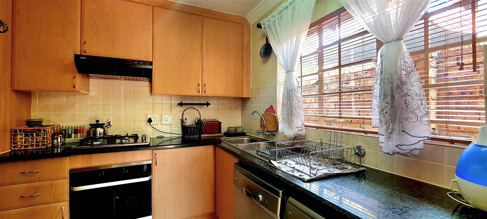 3 Bed Townhouse in Pretoria North photo number 16