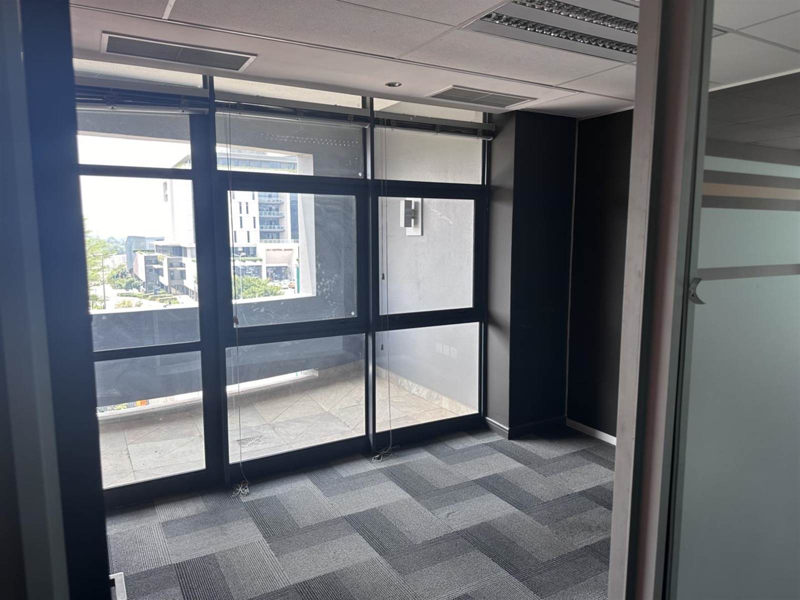 10000  m² Office Space in Menlyn photo number 14