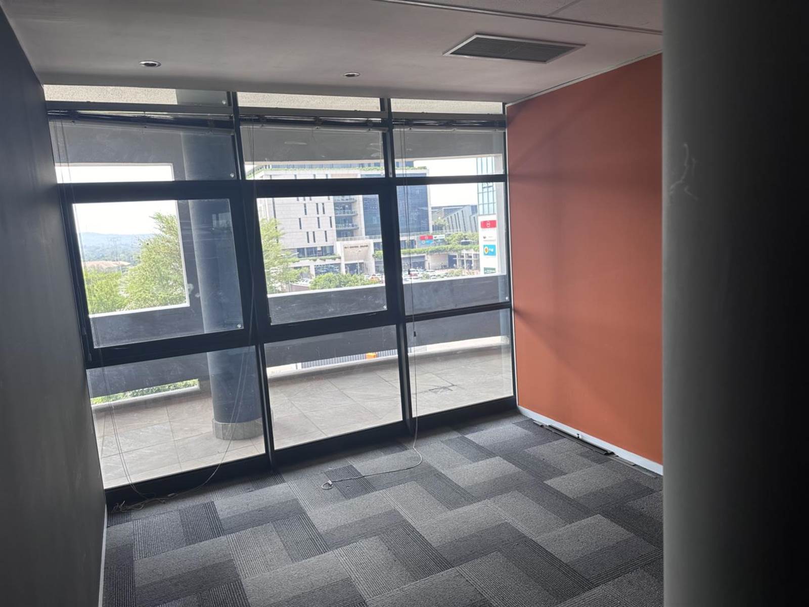 10000  m² Office Space in Menlyn photo number 11