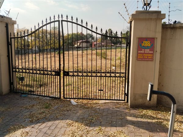 4 817 m² Land