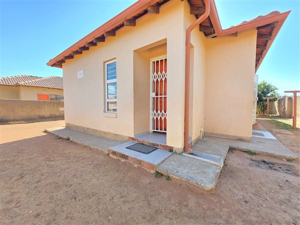 3 Bedroom House 3 Bedroom House