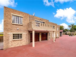 6 Bed House in Marlboro Gardens