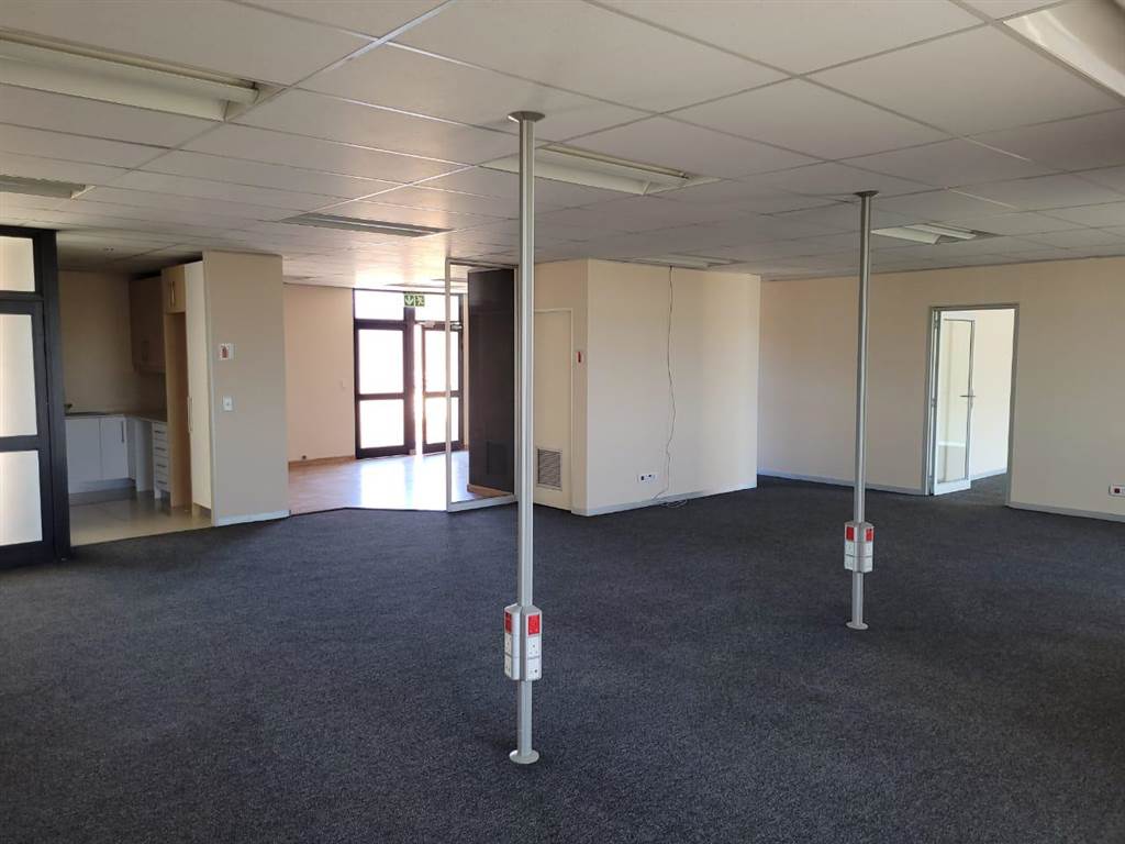 162  m² Commercial space in Kempton Park Central photo number 6
