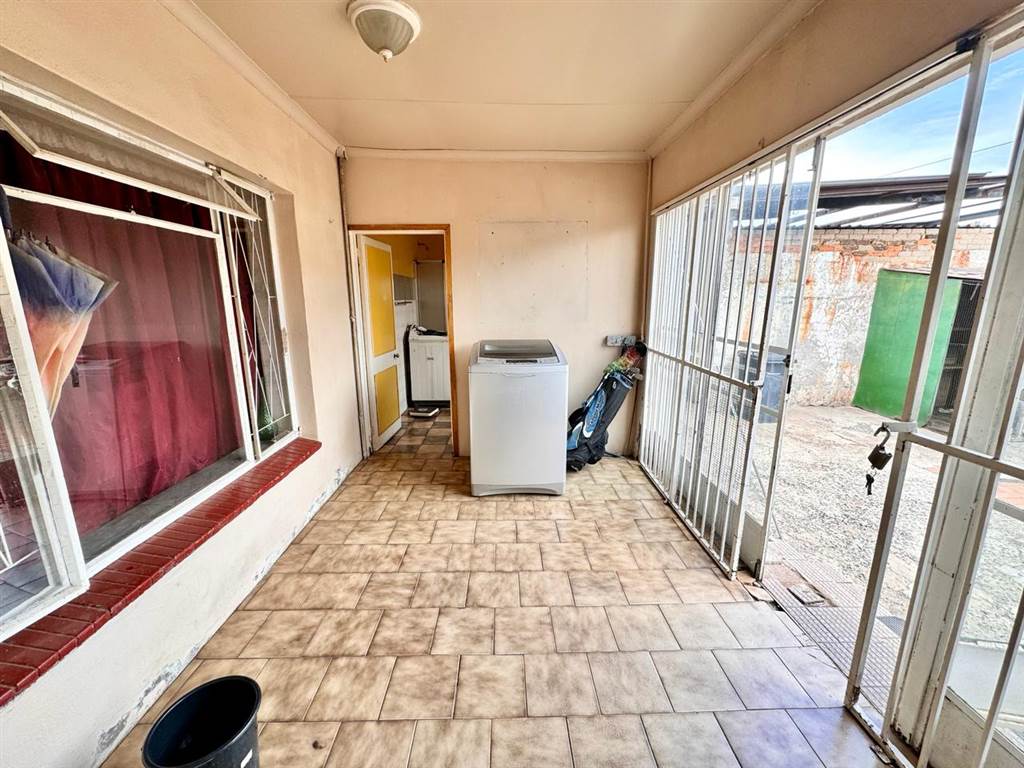 3 Bed Simplex in Brakpan Central photo number 11