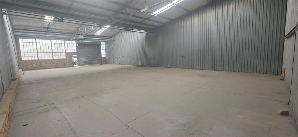 297  m² Industrial space in Isando photo number 3