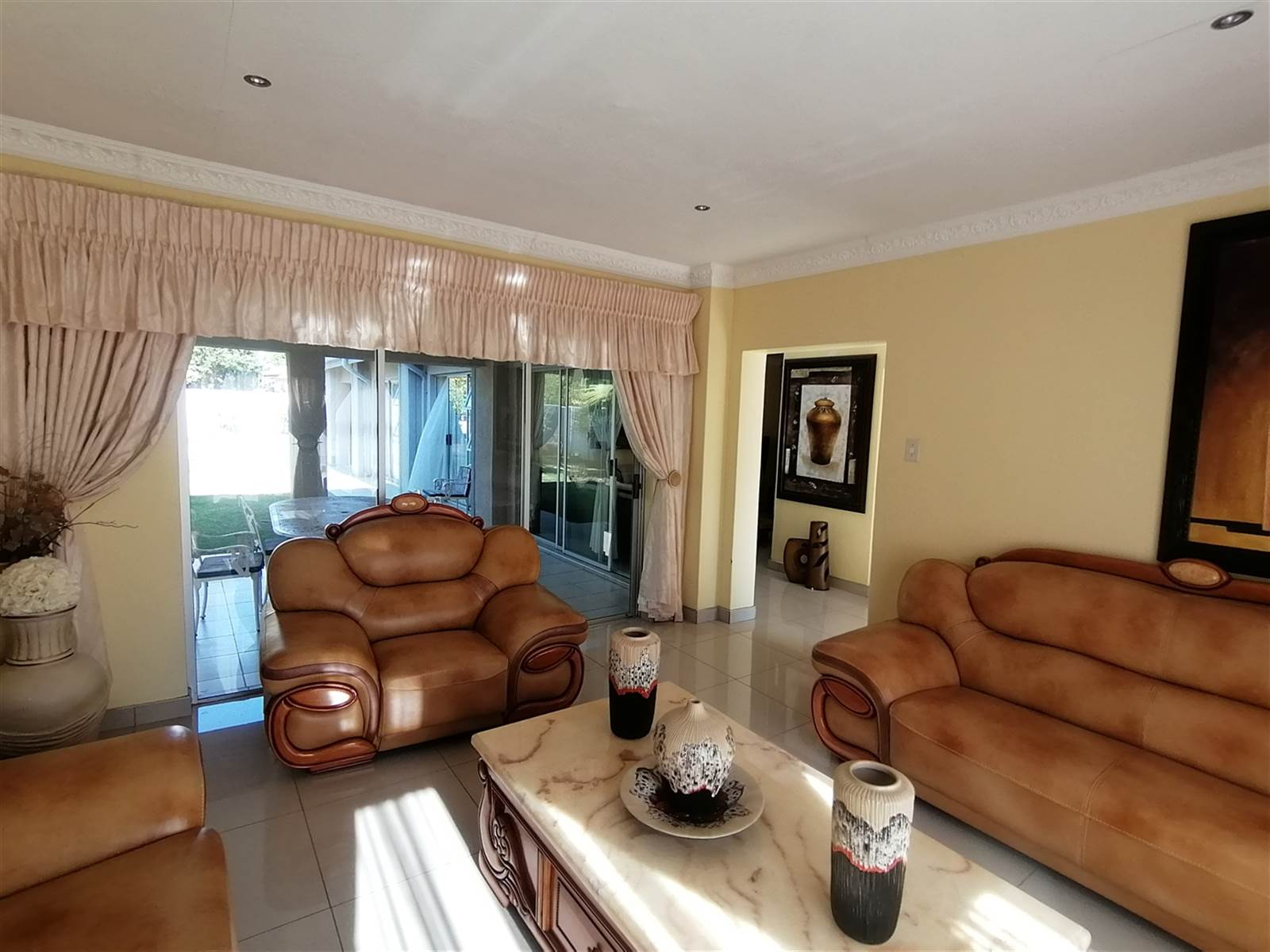 4 Bed House in Mmabatho photo number 8