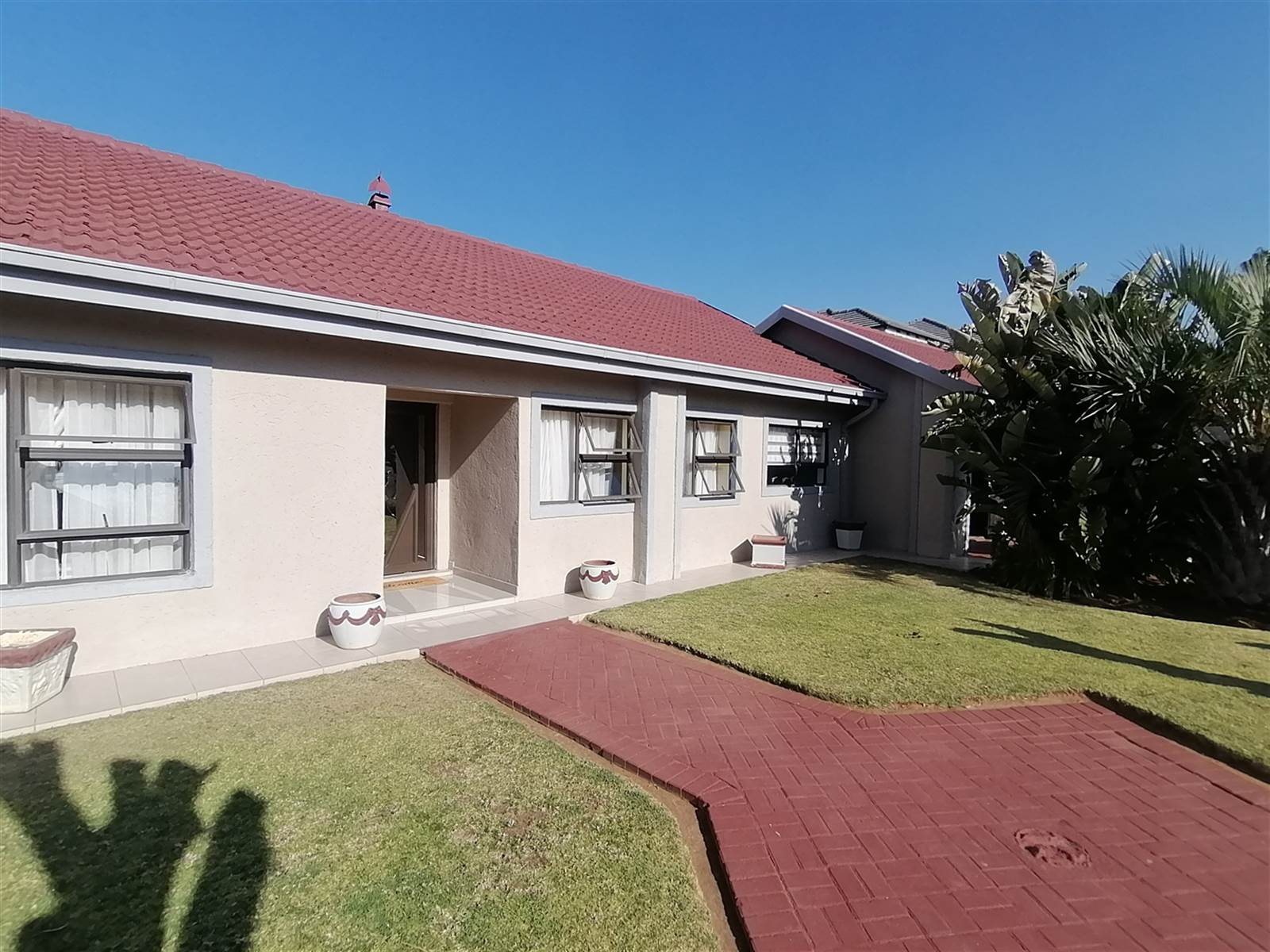 4 Bed House in Mmabatho photo number 6