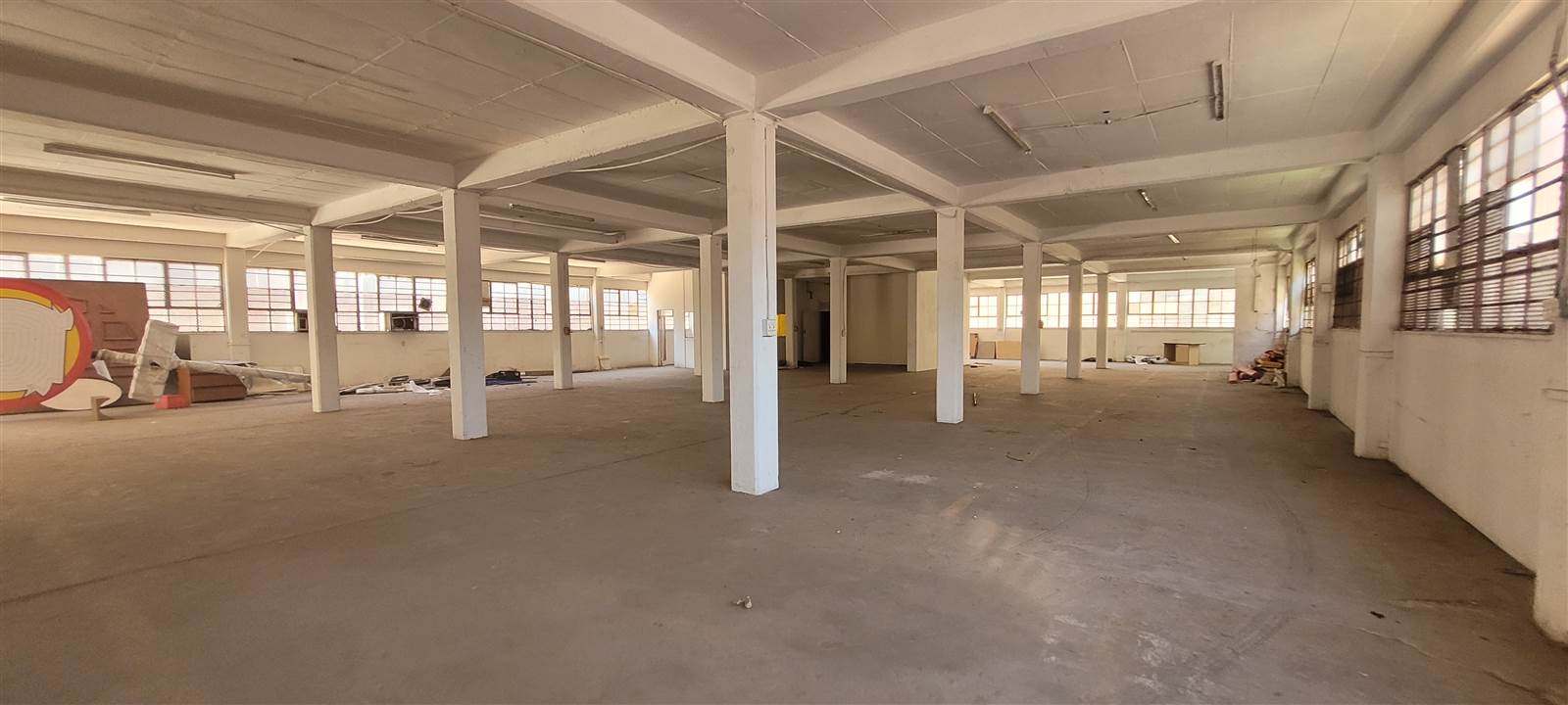 671  m² Industrial space in Industria North photo number 6
