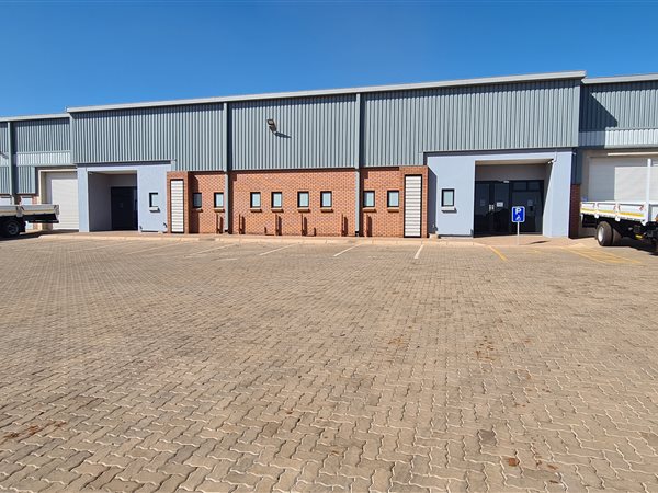 669  m² Industrial space