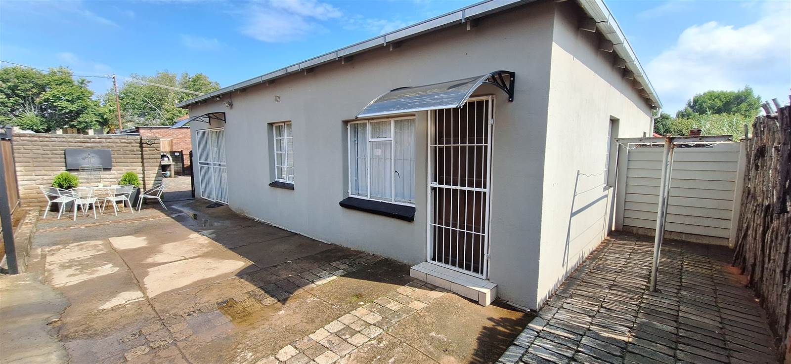 3 Bed House in Aliwal North photo number 21