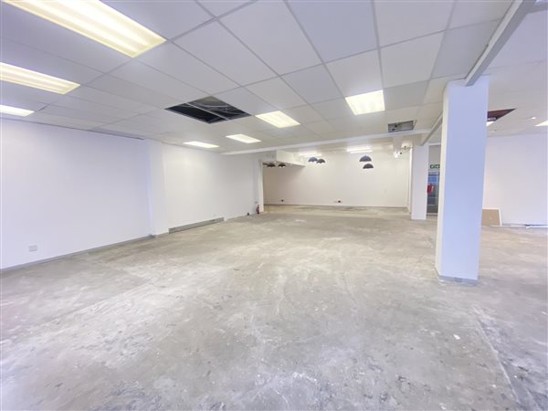 276  m² Commercial space in Observatory