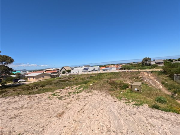 829 m² Land