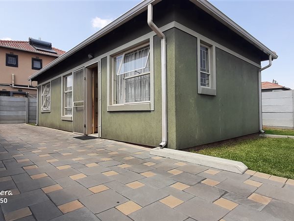 2 Bed House in Leopards Rest Security Estate