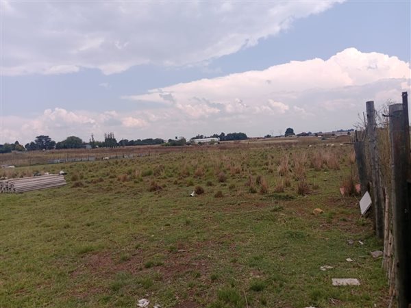 1 m² Land available in Delmas