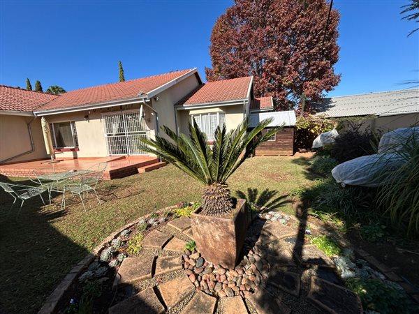 3 Bedroom House 3 Bedroom House