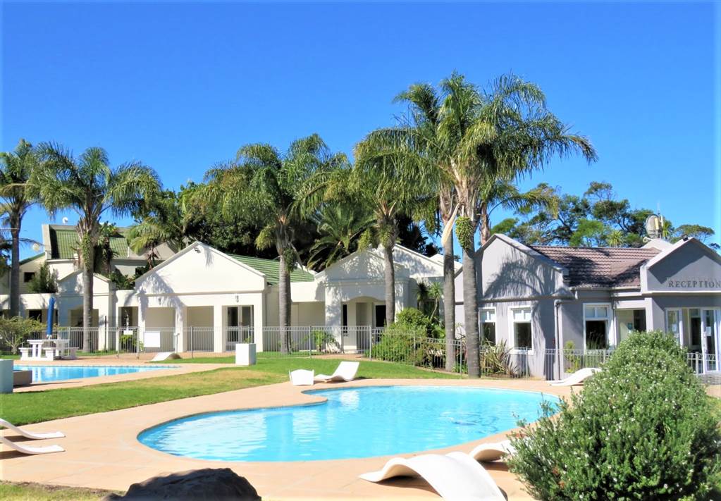 4 Bed Apartment in Plettenberg Bay photo number 4