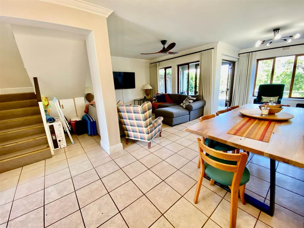 4 Bed Apartment in Plettenberg Bay photo number 3