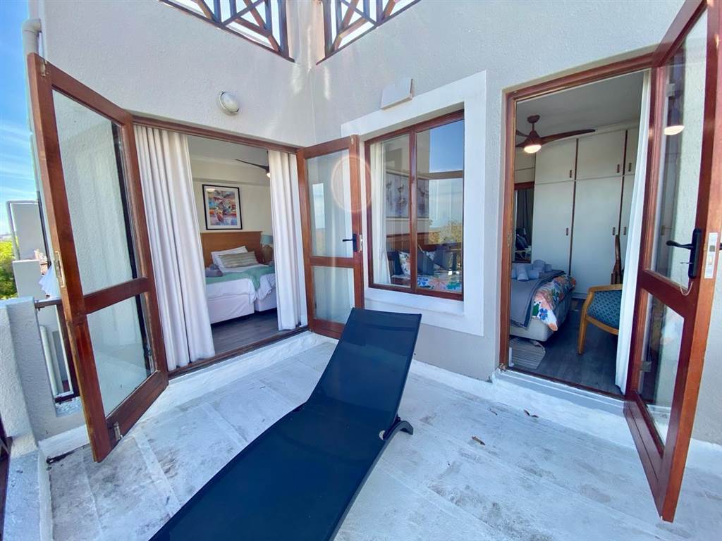 4 Bed Apartment in Plettenberg Bay photo number 23