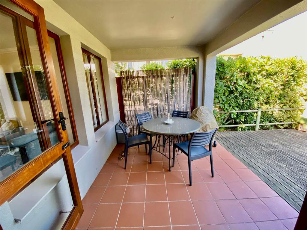4 Bed Apartment in Plettenberg Bay photo number 13