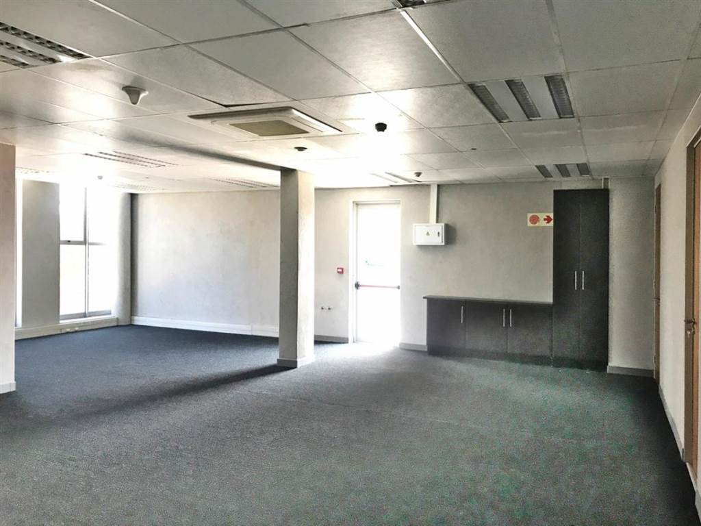 126  m² Office Space in Bedfordview photo number 8