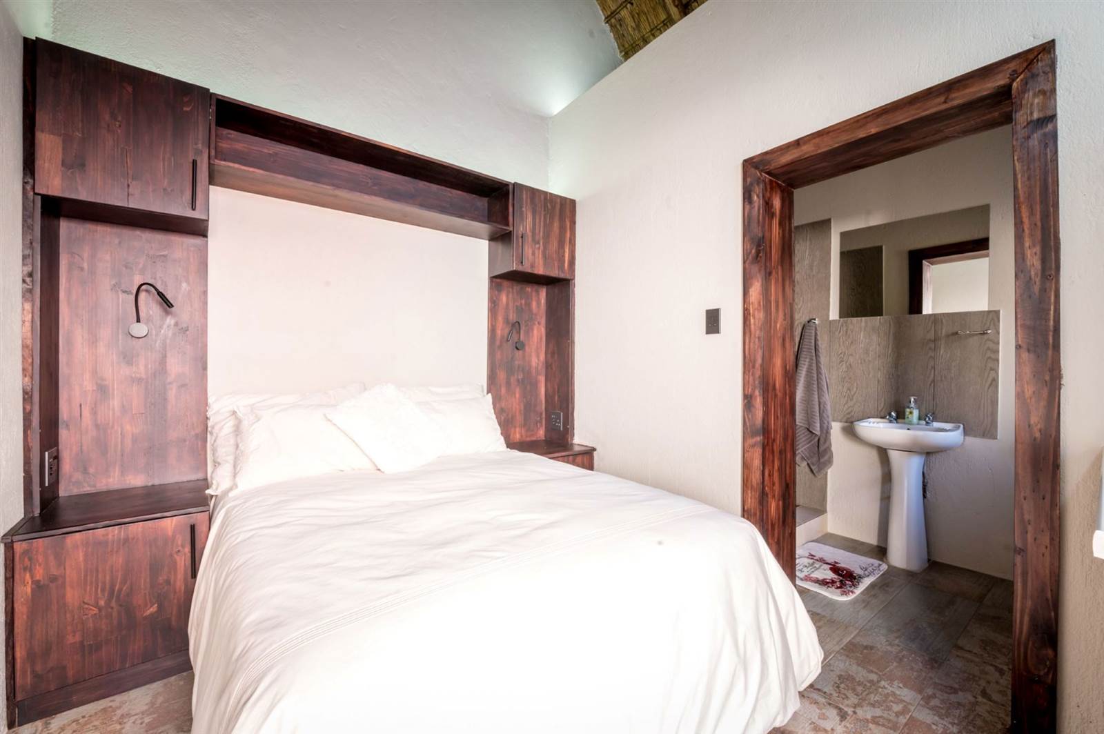 4 Bed House in Blyde Wildlife Estate photo number 21
