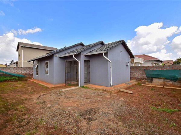 3 Bedroom House 3 Bedroom House