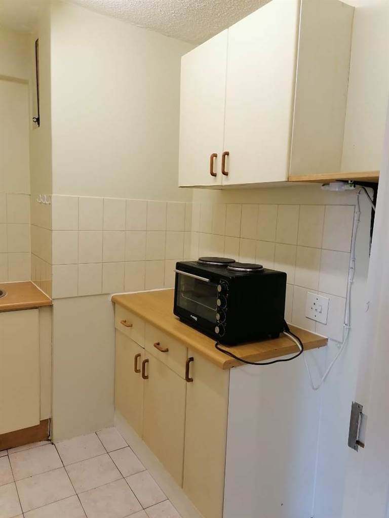 2 Bed Apartment in Hatfield photo number 14