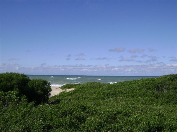 729 m² Land available in Paradise Beach
