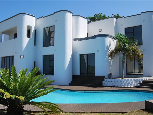 6 Bed House in La Lucia