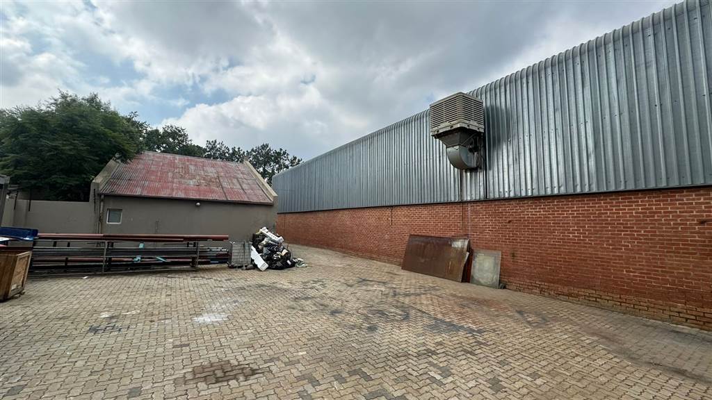 1104  m² Industrial space in Pretoria West photo number 23
