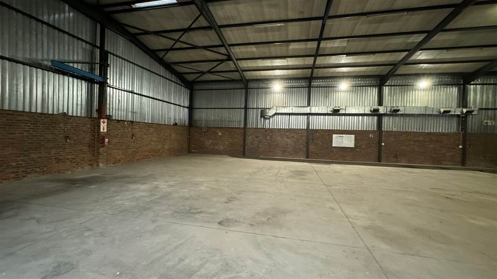 1104  m² Industrial space in Pretoria West photo number 12