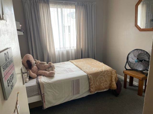 3 Bed Duplex in Paarl Central East photo number 11