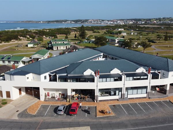138 m² Commercial space 138 m² Commercial space