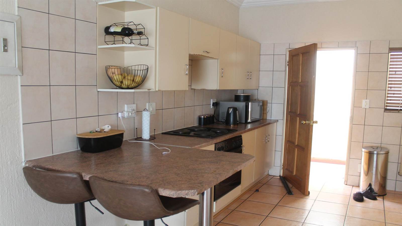 2 Bed Flat in Nelspruit Central photo number 6
