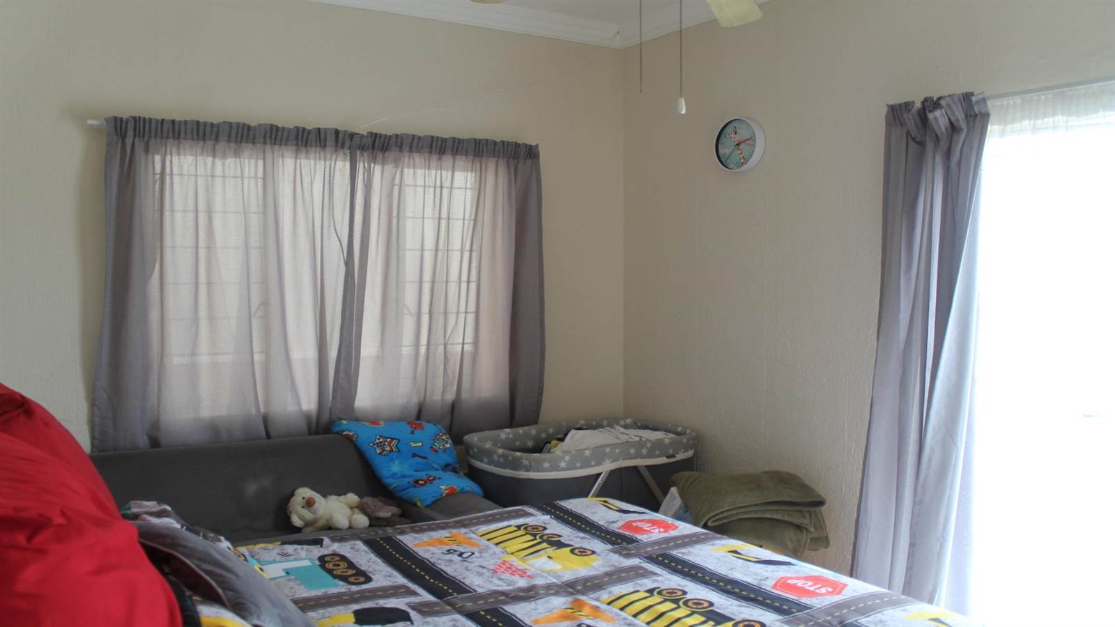 2 Bed Flat in Nelspruit Central photo number 9