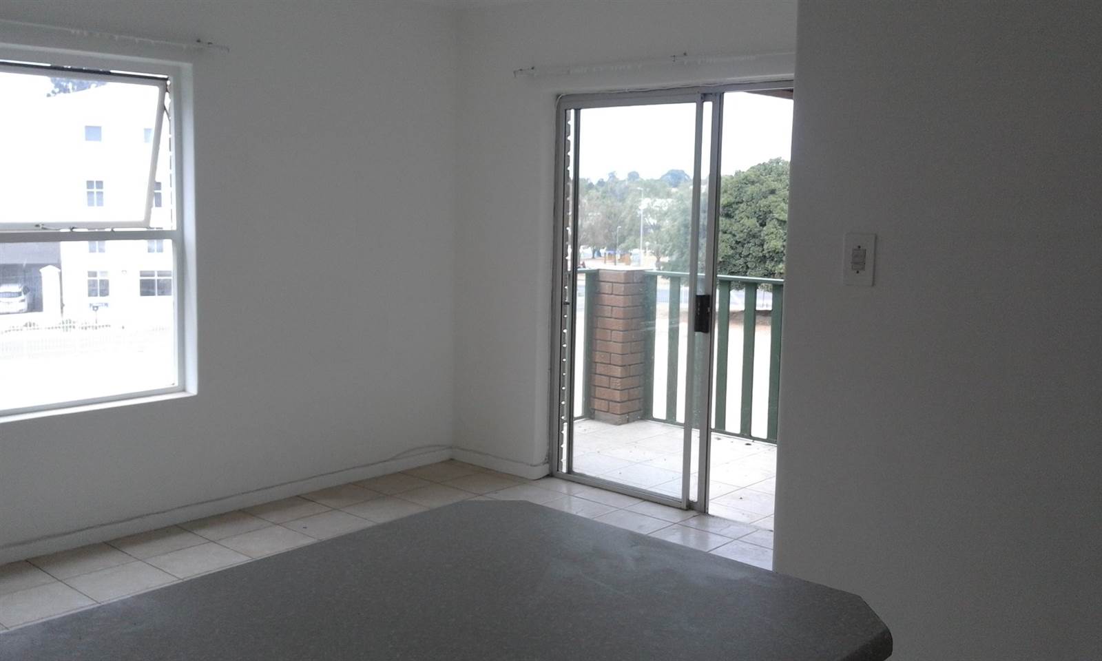 2 Bed Apartment in Durbanville Central photo number 13