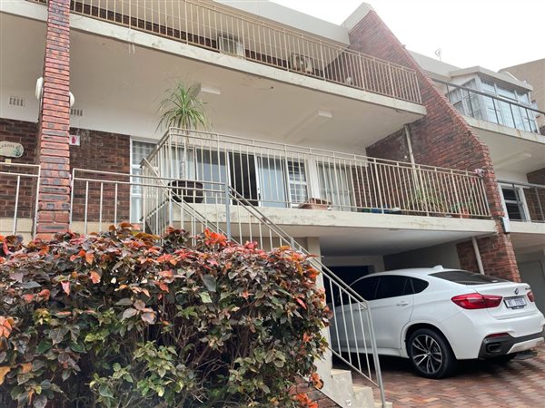 3 Bedroom Duplex 3 Bedroom Duplex