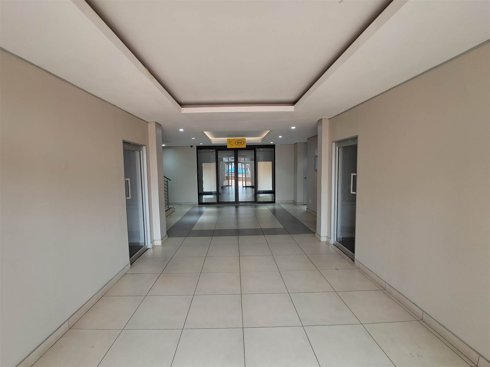 489  m² Commercial space in Constantia Kloof photo number 15