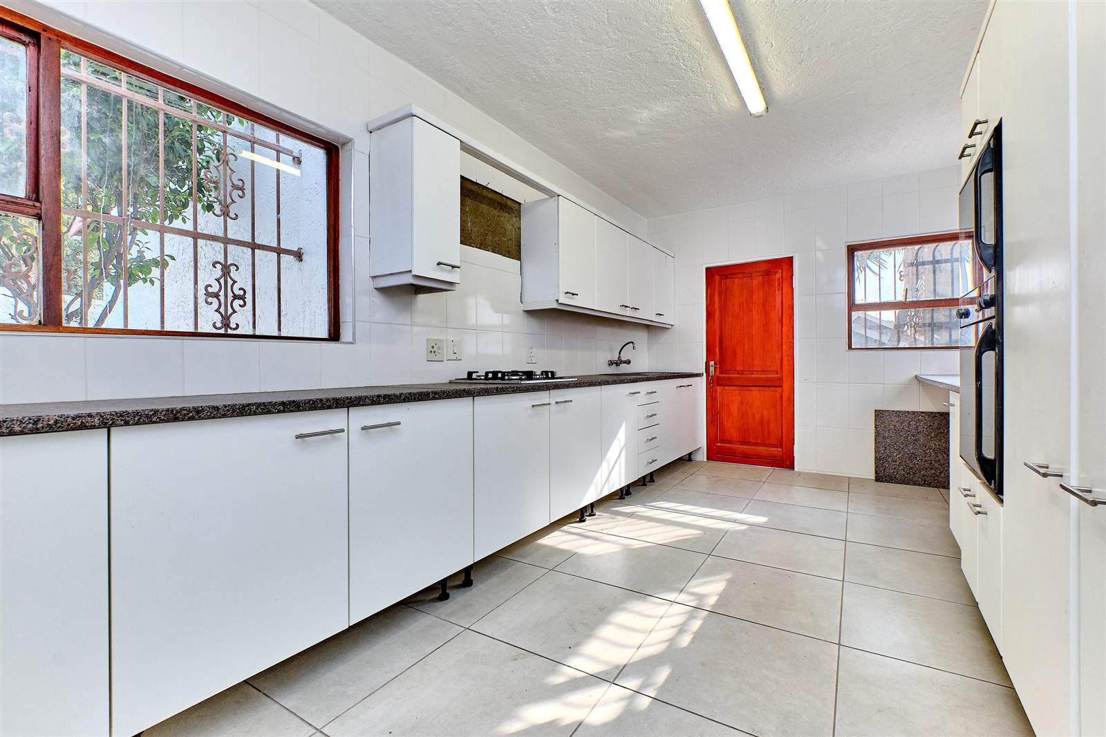 3 Bed Cluster in Woodmead photo number 13