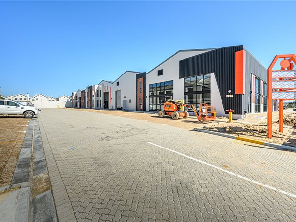 847  m² Industrial space