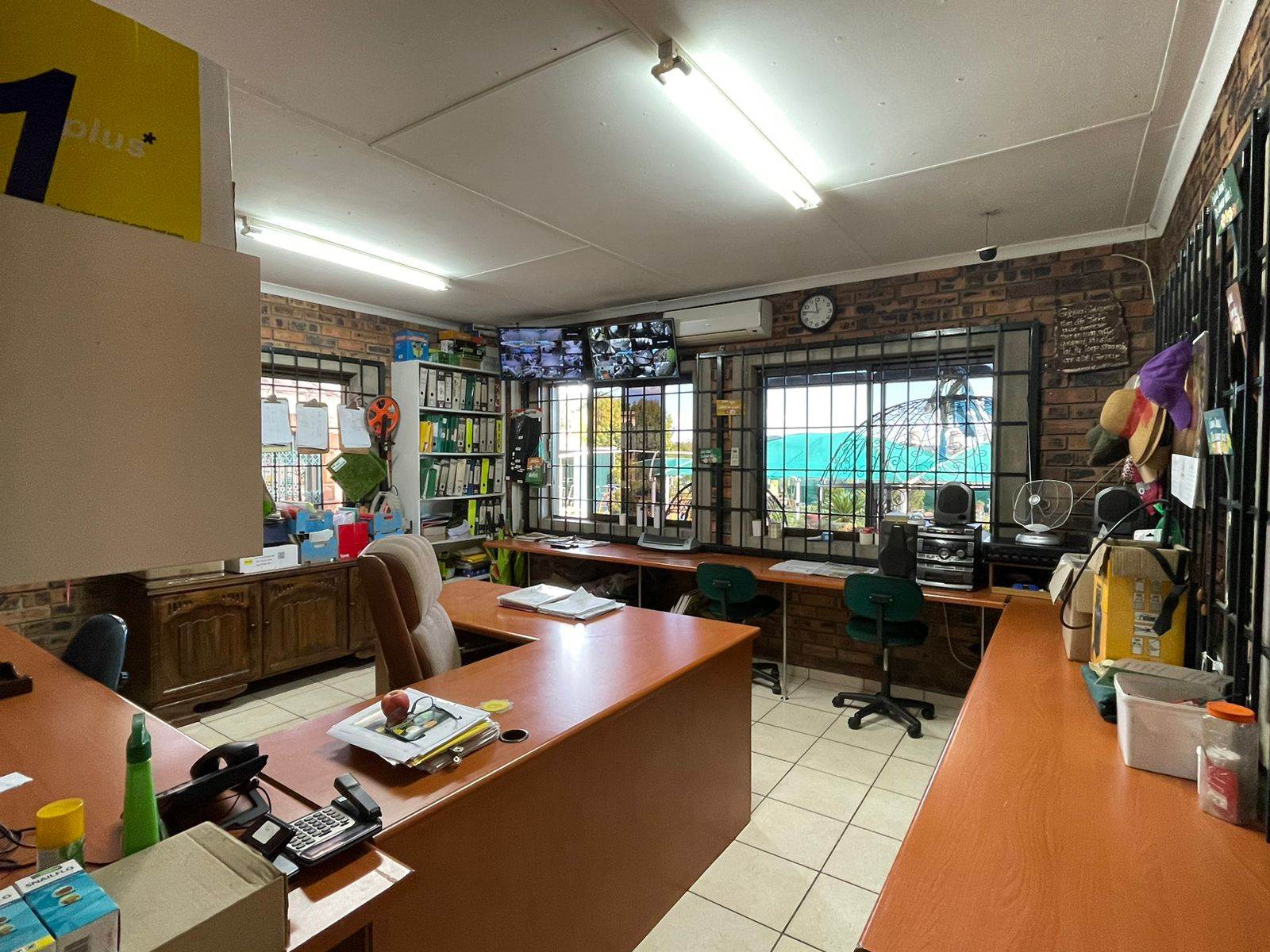 1430  m² Commercial space in Secunda photo number 11