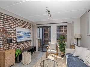 2 Bed Apartment in Suiderberg