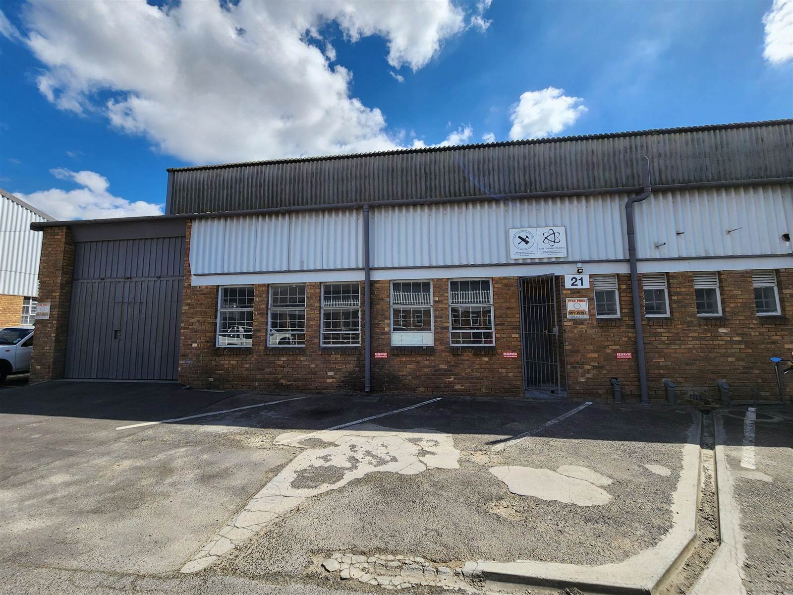 255  m² Industrial space in Bellville Central photo number 1