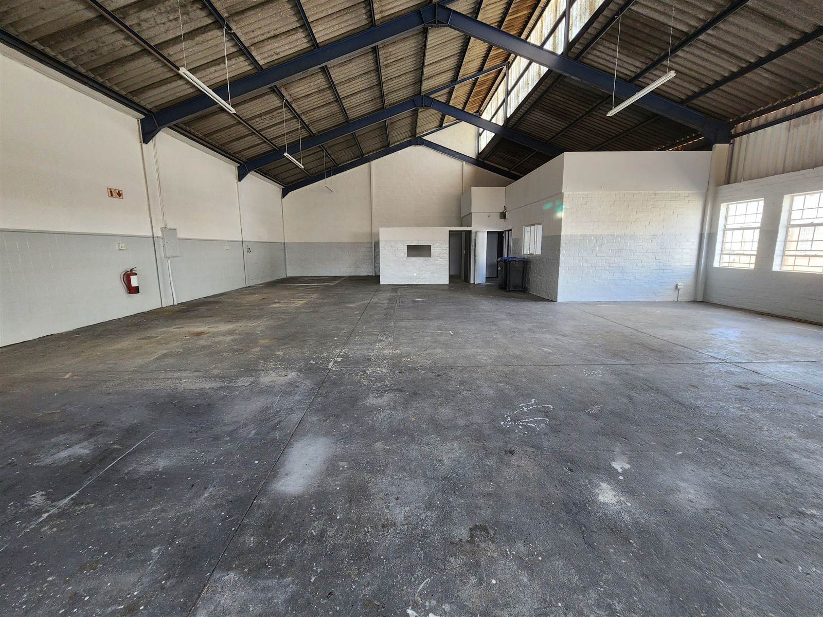 255  m² Industrial space in Bellville Central photo number 4