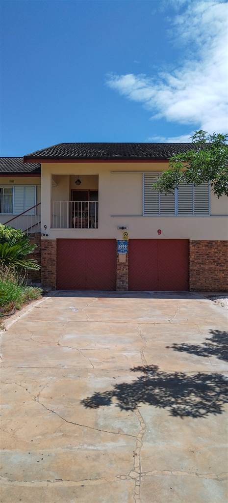 4 Bed House in Bonnievale photo number 22