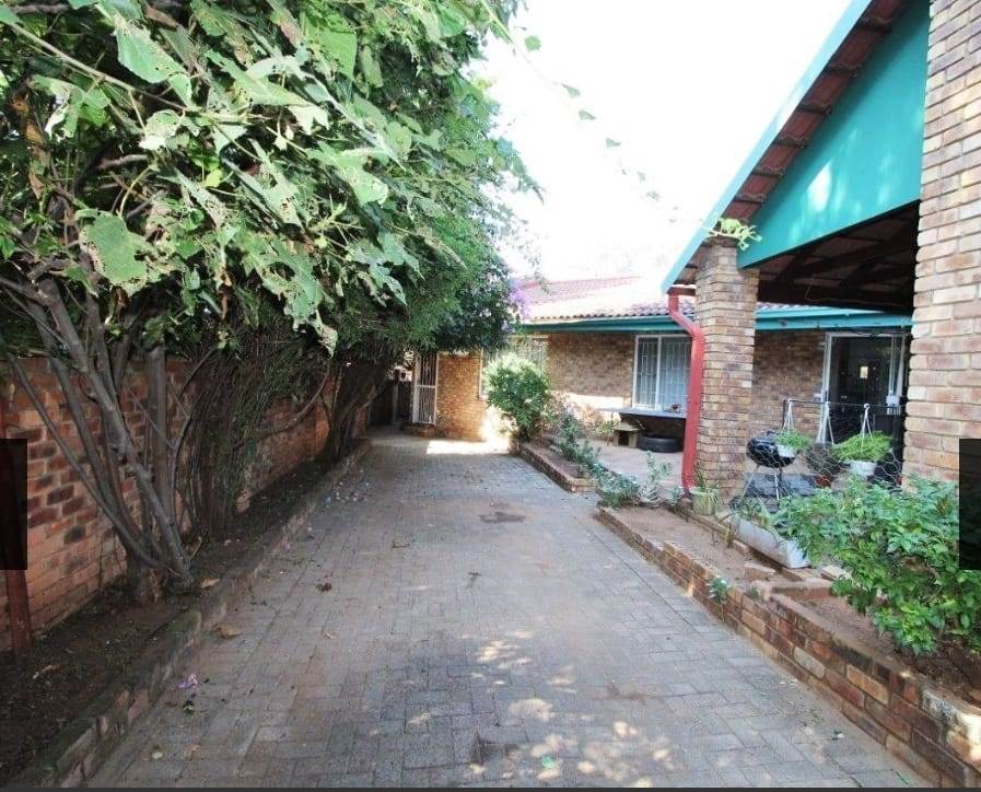 3 Bed House in Modimolle photo number 28