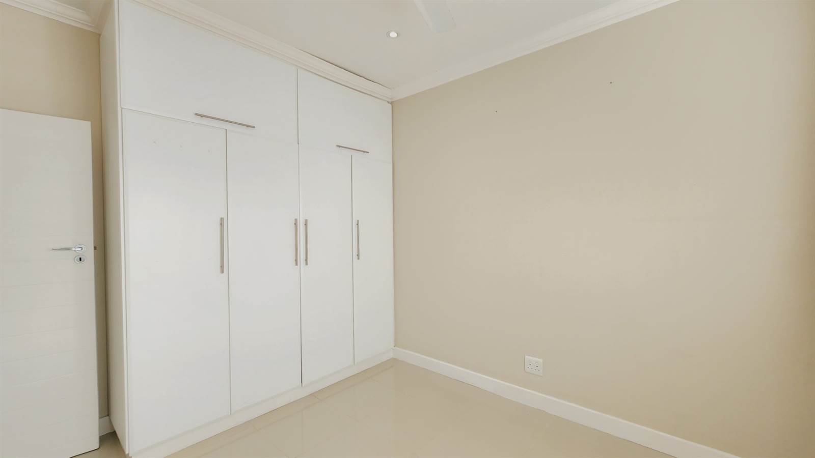 3 Bed Apartment in Shelly Beach photo number 15