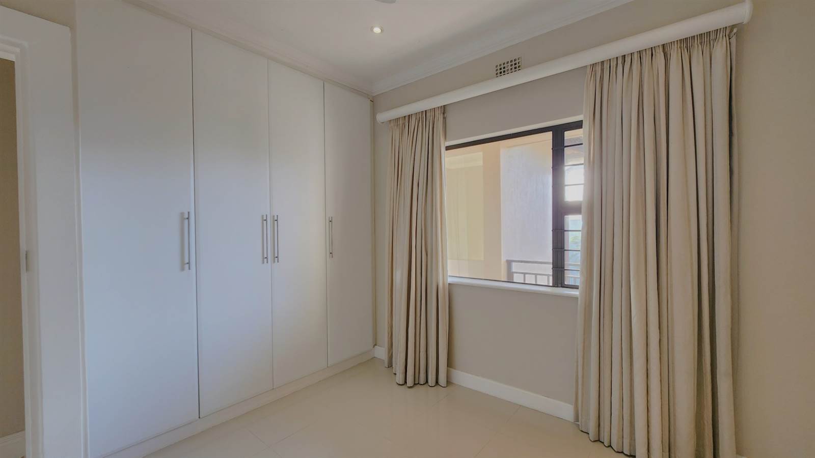 3 Bed Apartment in Shelly Beach photo number 19